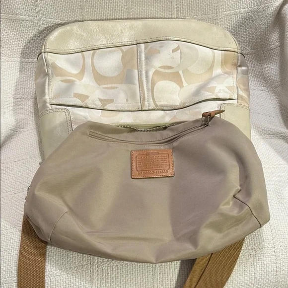 COACH F13336 Hampton Hobo Bag (2008)